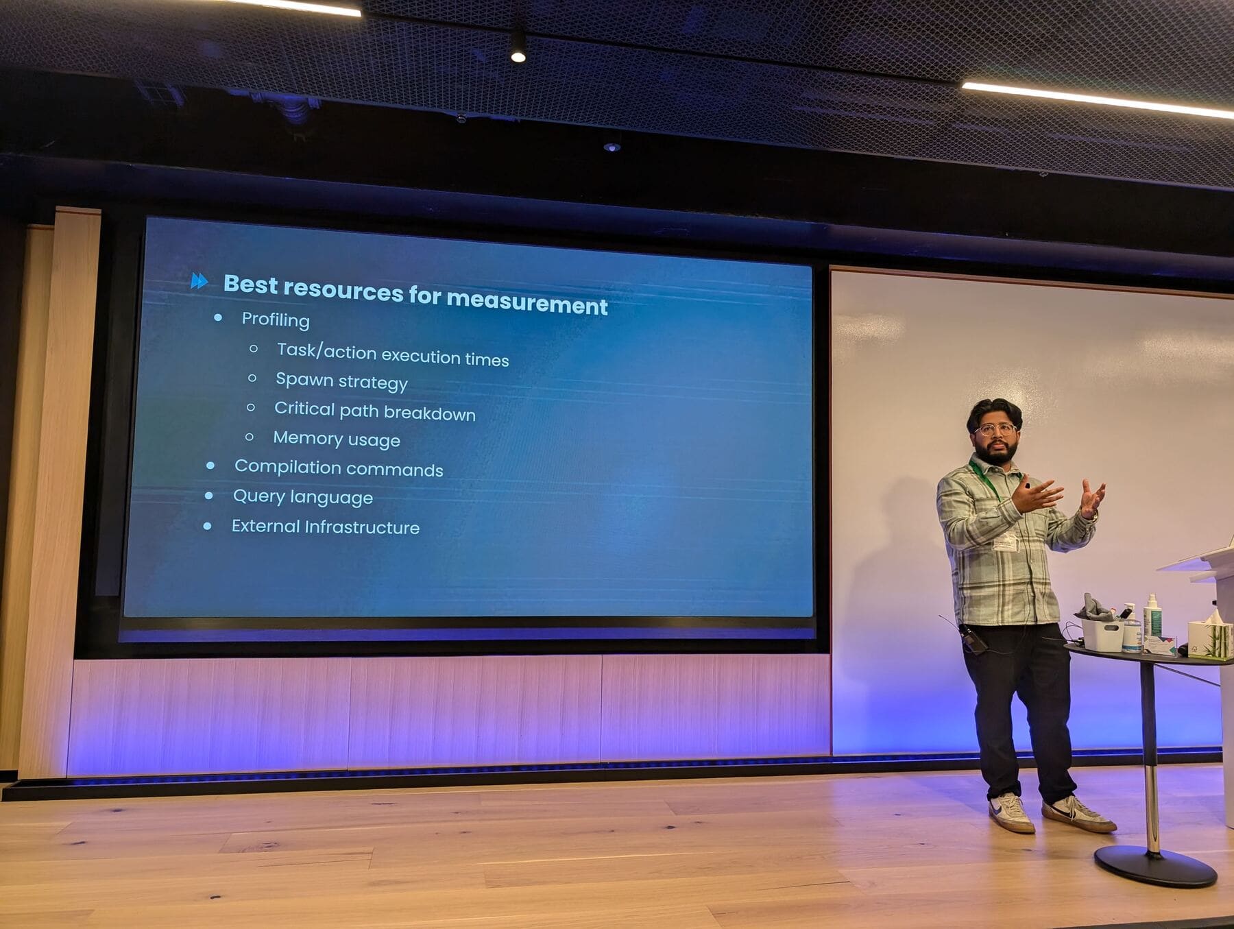 Vaibhav Shah presenting at the May 2025 London Build Meetup